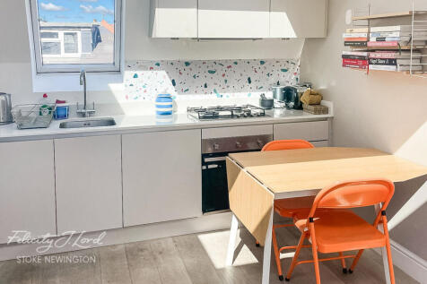 The Upper Apartment, Brownswood Road... 1 bed flat for sale