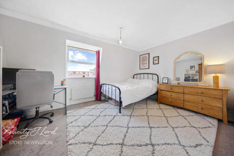 Albion Road, LONDON N16 2 bed flat for sale