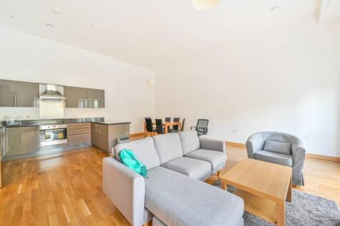 High Street, Stratford, London, E15 3 bed flat for sale