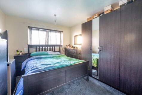 Windsor Road, Forest Gate, London, E7 2 bed flat for sale