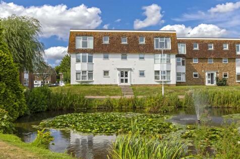 Westlake Gardens, Worthing 2 bed apartment for sale