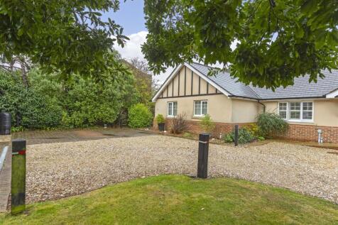 Mill Road, Worthing 2 bed bungalow for sale