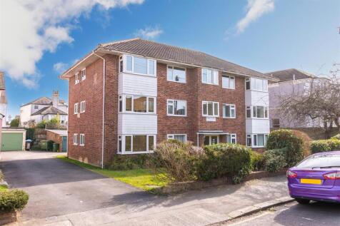 Victoria Road, Worthing 2 bed flat for sale