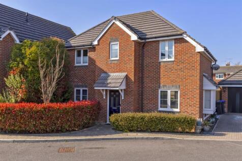 Weald Place, Worthing 3 bed detached house for sale