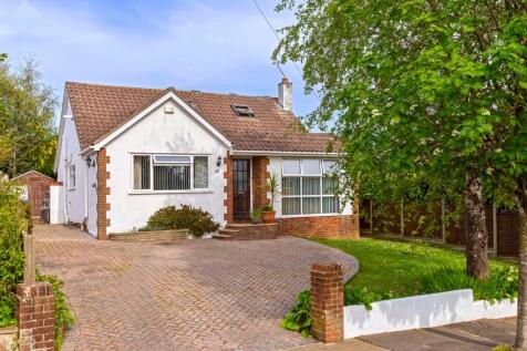 Hayling Rise, Worthing 3 bed detached bungalow for sale