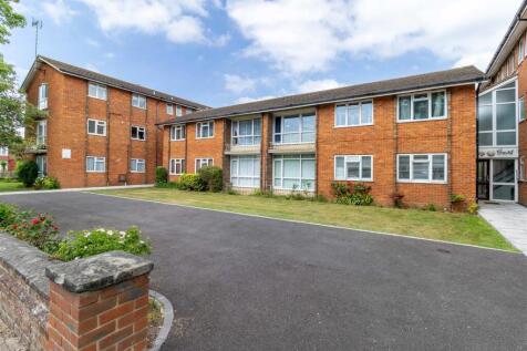 Rugby Road, Worthing 2 bed flat for sale