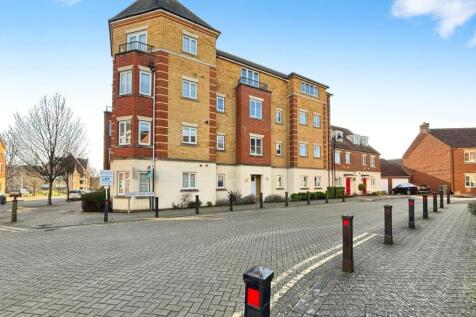 Top floor apartment, Repton Park 2 bed apartment for sale