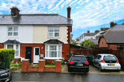 Glover Road, Willesborough 2 bed end of terrace house for sale