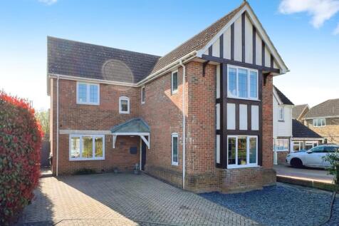 Haywain Close, Kingsnorth, Ashford 4 bed detached house for sale