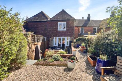 Lees Road, Brabourne Lees 2 bed terraced house for sale