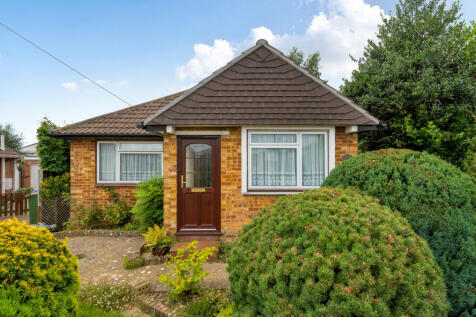 Norwich Close, Sarisbury Green... 3 bed bungalow for sale