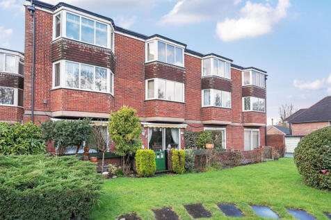Church Lane, Bursledon, Hampshire, SO31 2 bed flat for sale
