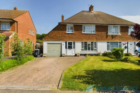 Elmshurst Gardens, Tonbridge TN10 3 bed semi