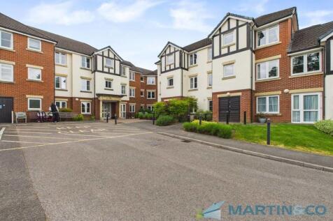 Hadlow Road, Kent TN9 2 bed flat for sale