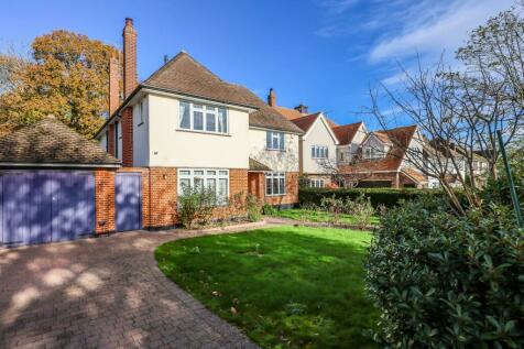 6 bedroom detached house for sale