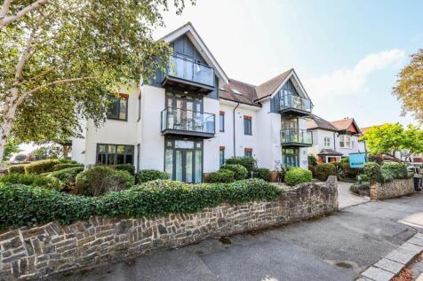 2 bedroom ground floor flat for sale