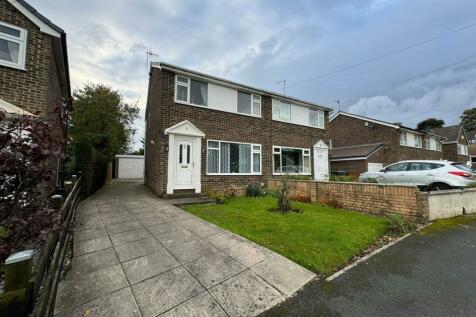 3 bedroom semi-detached house for sale