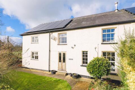 4 bedroom semi-detached house for sale