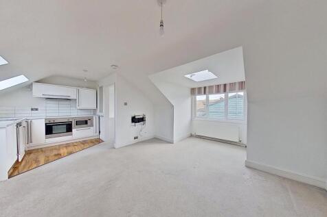 Mortimer Street, Herne Bay, CT6 5PH 2 bed flat for sale