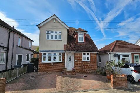 Bullers Avenue, Herne Bay, CT6 8UH 4 bed detached house for sale