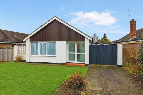 Hunters Forstal Road, Herne Bay, CT6 7BG 2 bed detached bungalow for sale