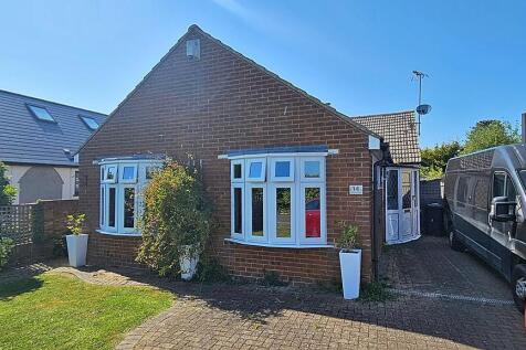 Bishopstone Lane, Herne Bay, CT6 6RJ 2 bed detached bungalow for sale