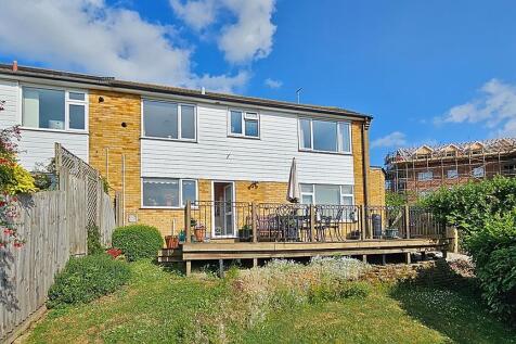 St. Davids Close, Whitstable, CT5 1QD 4 bed semi