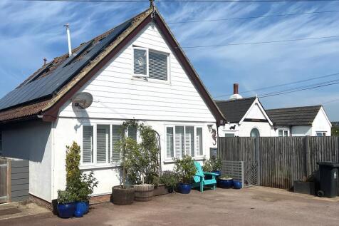 Austin Avenue, Herne Bay, CT6 8BE 3 bed chalet for sale
