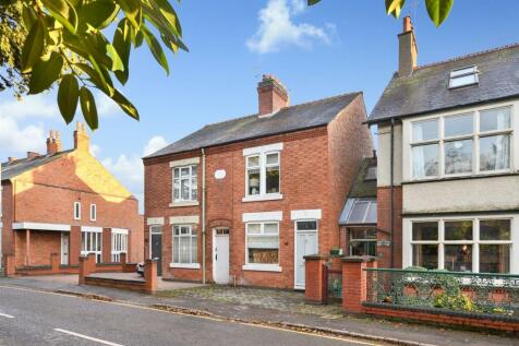 2 bedroom semi-detached house for sale