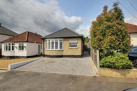 2 bedroom detached bungalow for sale