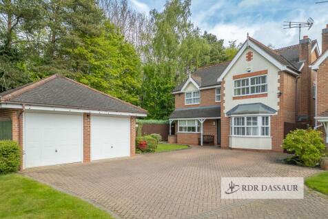 4 bedroom detached house for sale