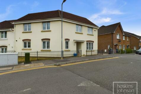 4 bedroom semi-detached house for sale