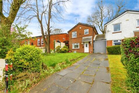 3 bedroom link detached house for sale