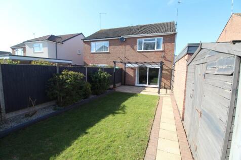 2 bedroom semi-detached house for sale