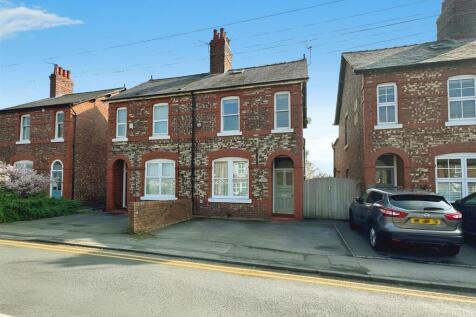 Knutsford Road, Alderley Edge 3 bed semi