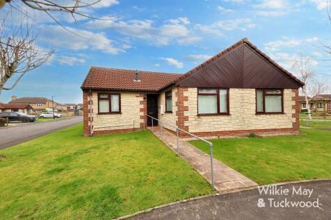 2 bedroom semi-detached bungalow for sale