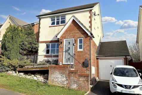 Calvados Park, Kingsteignton 3 bed detached house for sale