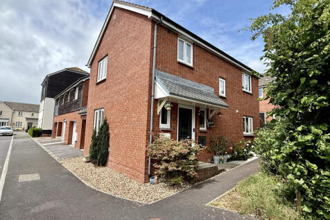 River Close, Kingsteignton, Newton Abbot 3 bed link detached house for sale