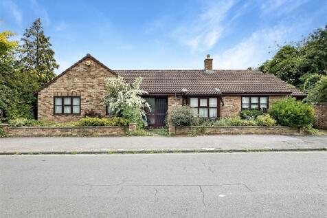 3 bedroom detached bungalow for sale