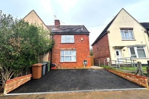 3 bedroom semi-detached house for sale