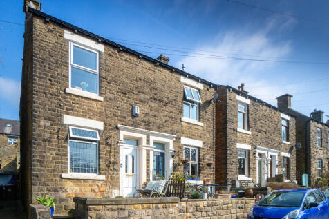 2 bedroom semi-detached house for sale