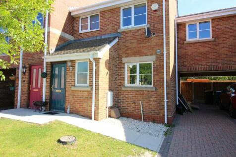 3 bedroom terraced house for sale