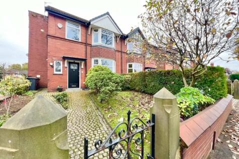 St. Peters Road, Greater Manchester BL9 3 bed semi
