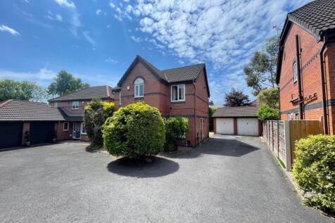 Beauly Close, Bury BL0 4 bed detached house for sale