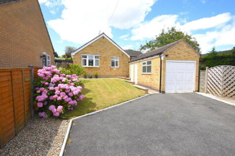 2 bedroom detached bungalow for sale