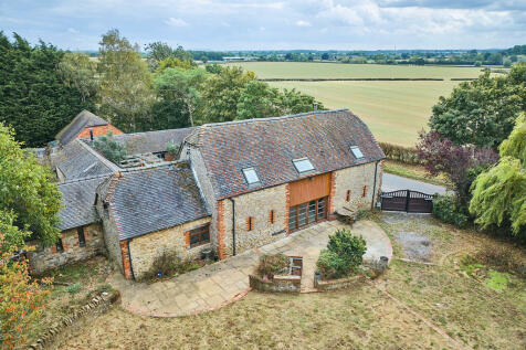 4 bedroom barn conversion for sale