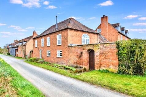 Wychbold, Worcestershire WR9 3 bed barn conversion for sale
