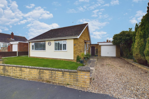 Coles Way, Reepham, Norwich 2 bed detached bungalow for sale