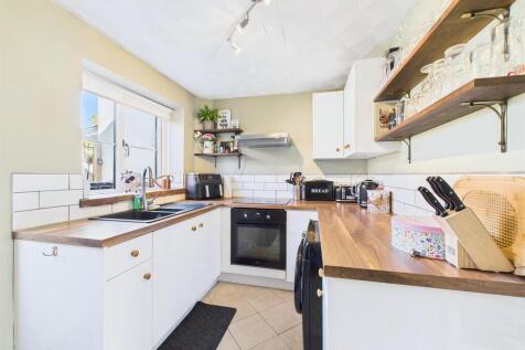 The Street, Sparham, Norwich 2 bed terraced house for sale