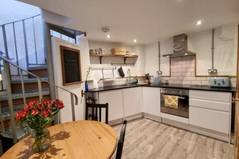 1 bedroom cottage for sale